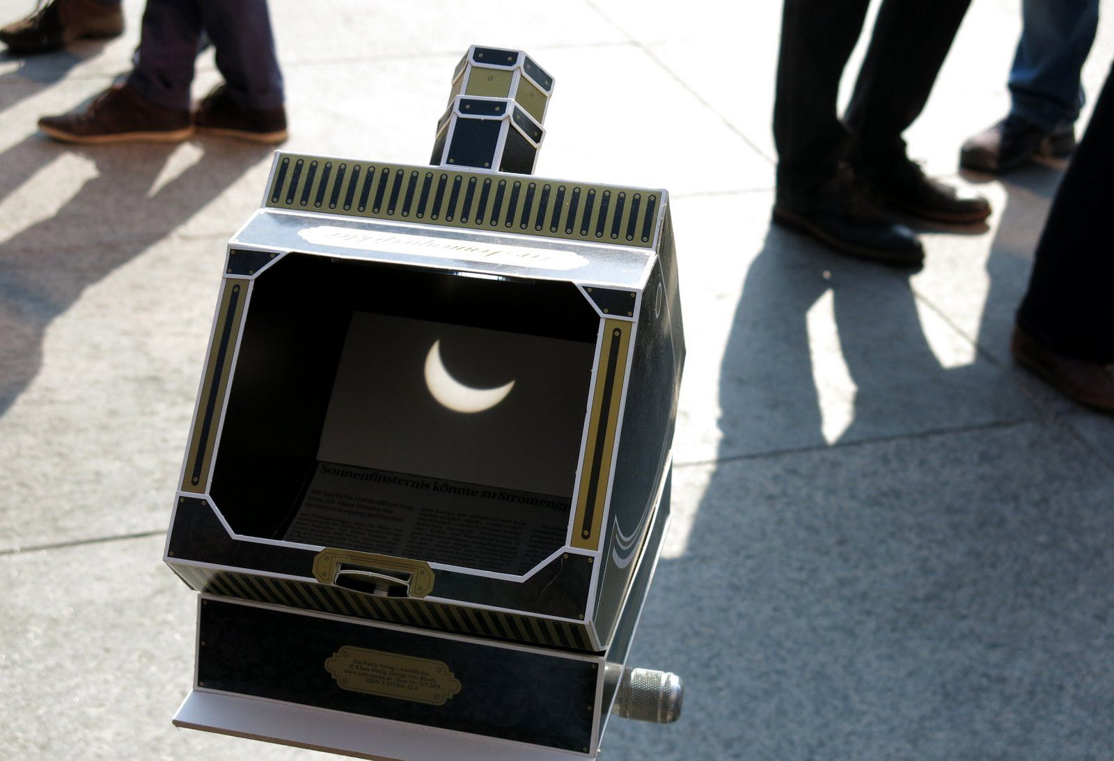 Der Sonnen-Projektor - AstroMedia